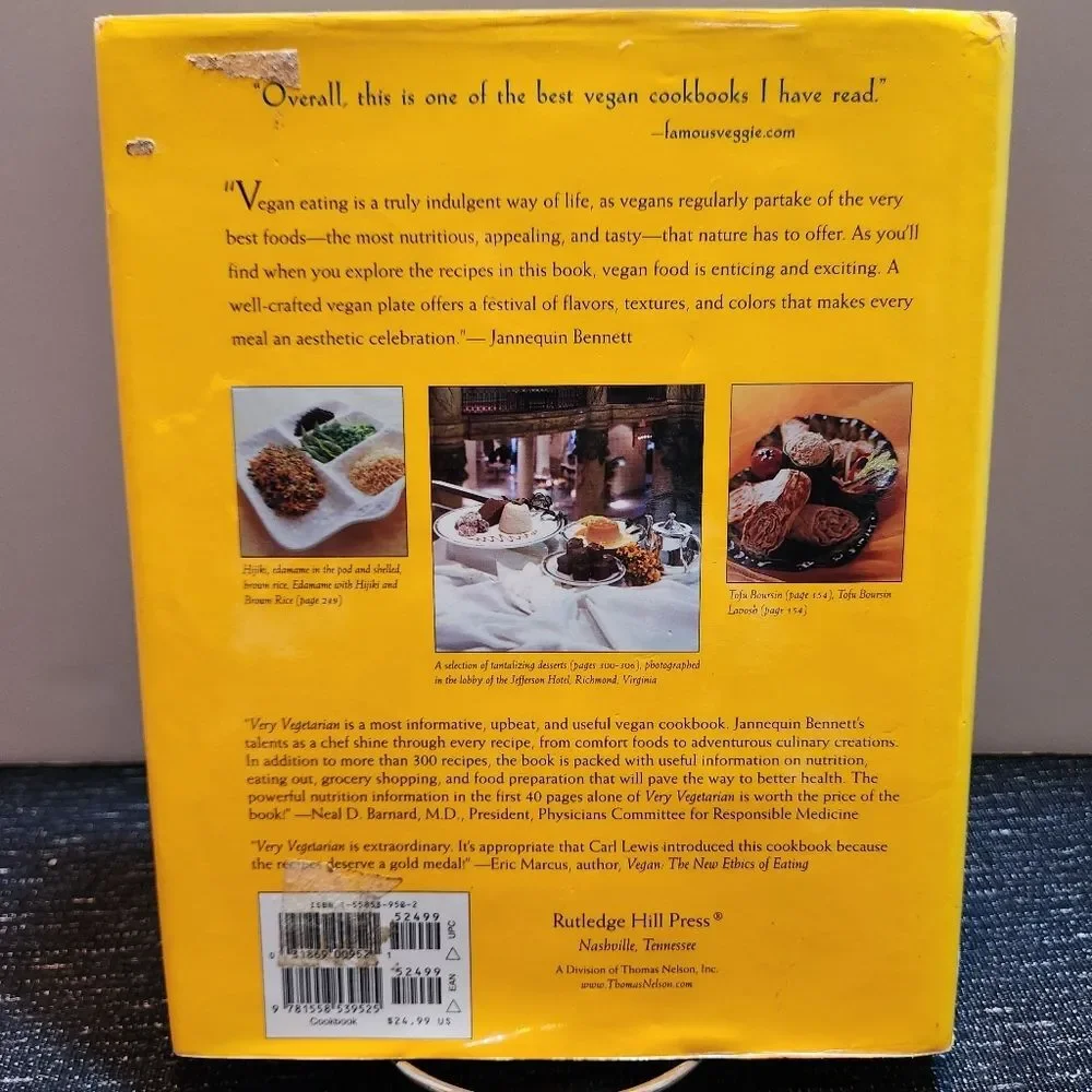 🔥 Very Vegetarian by Jannequin Bennett Hardcover Dust Jacket 300 Recipes